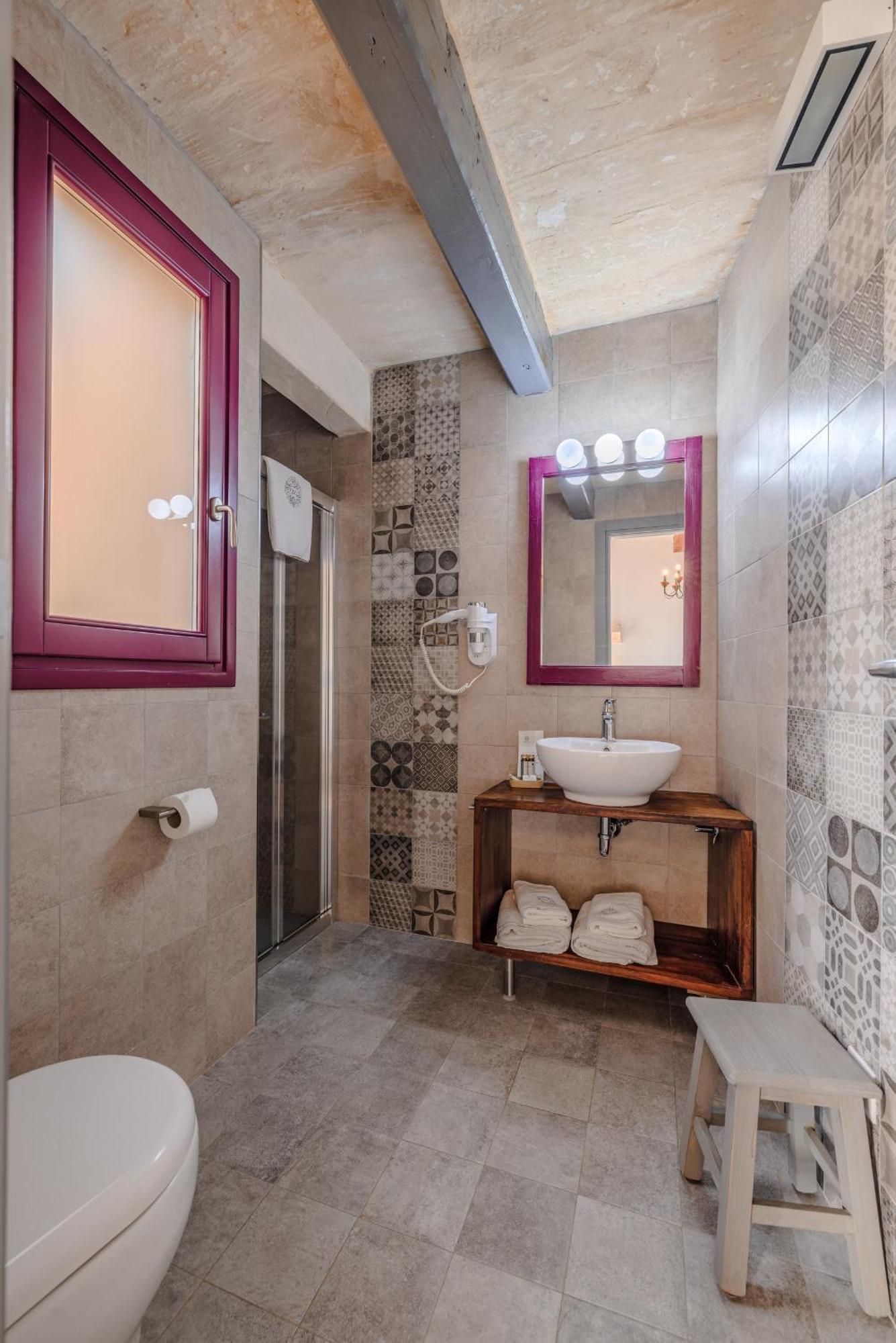 Hotel Mulberries Żabbar