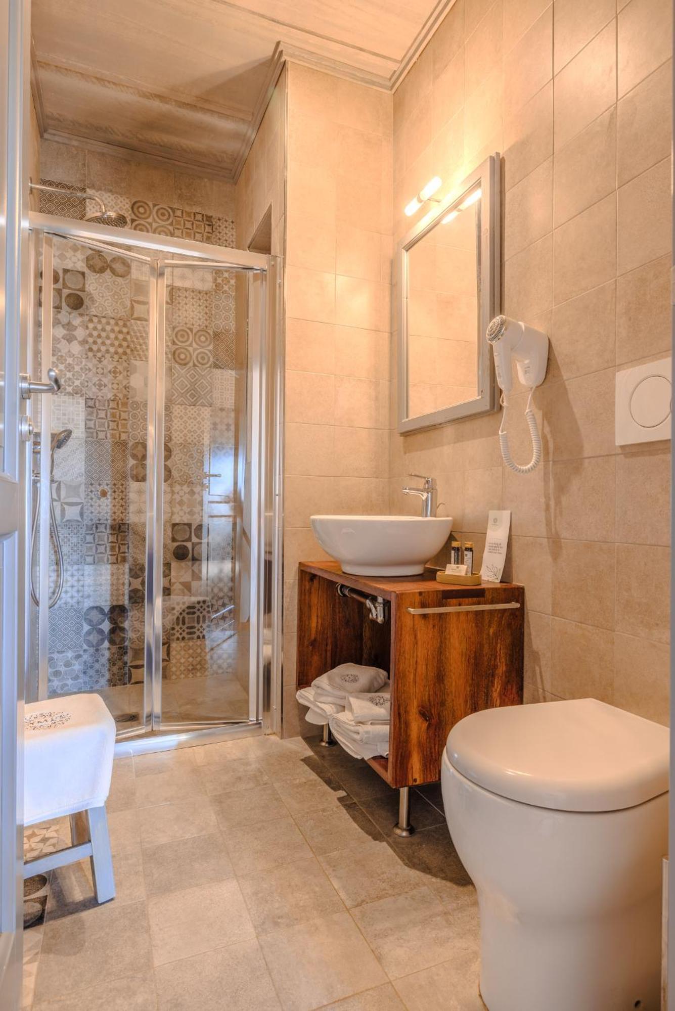 Mulberries Hotel Żabbar