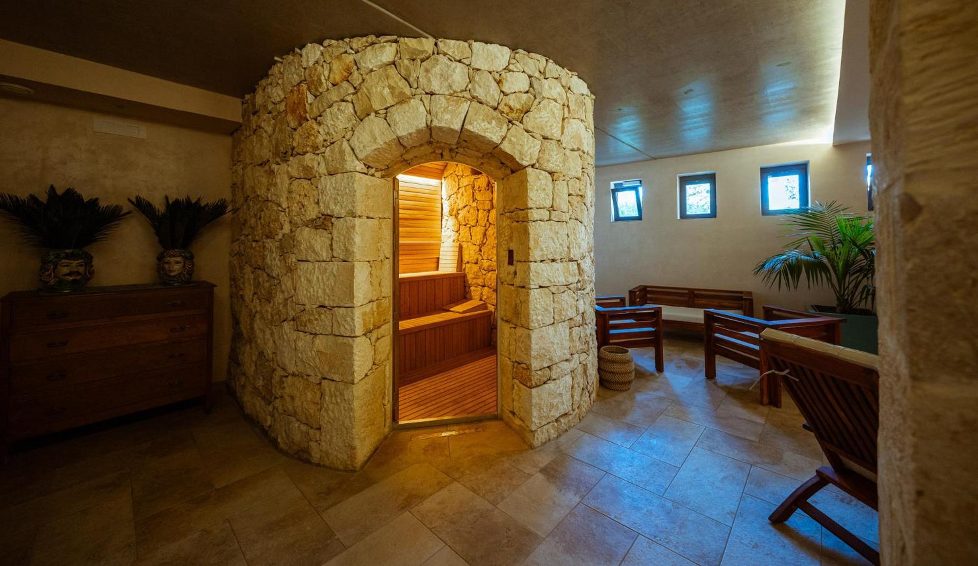 Mulberries Hotel Żabbar